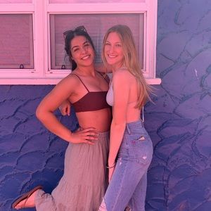 Meet your Posher, Chloe